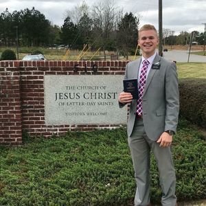 Meet your Posher, Sayer